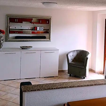 Ca' Del Giuli Apartment *